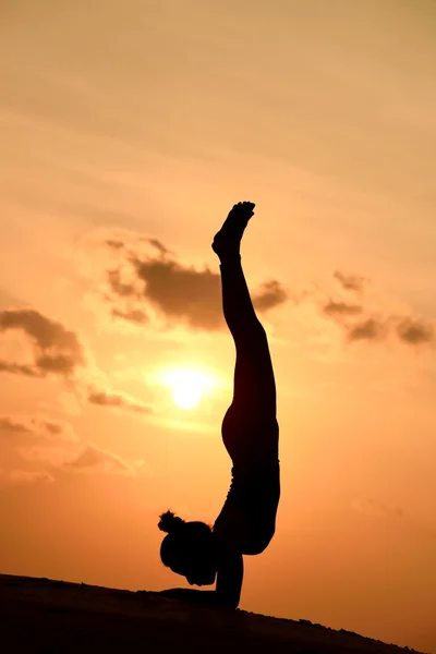 Professionele yoga vrouw — Stockfoto