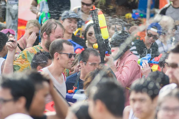 タイではソンクラーンの水祭り — ストック写真