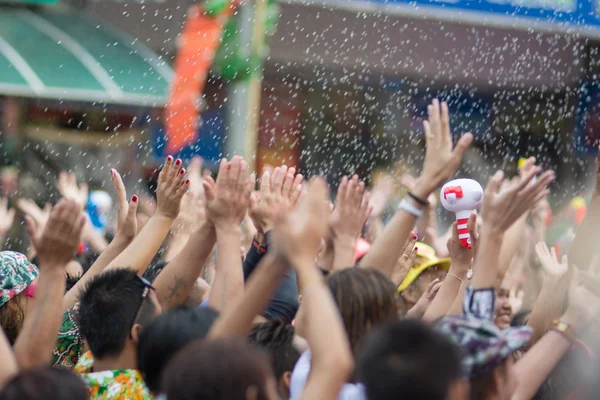 Vesifestivaali Songkran Thaimaassa — kuvapankkivalokuva