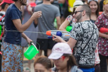Songkran su Festivali