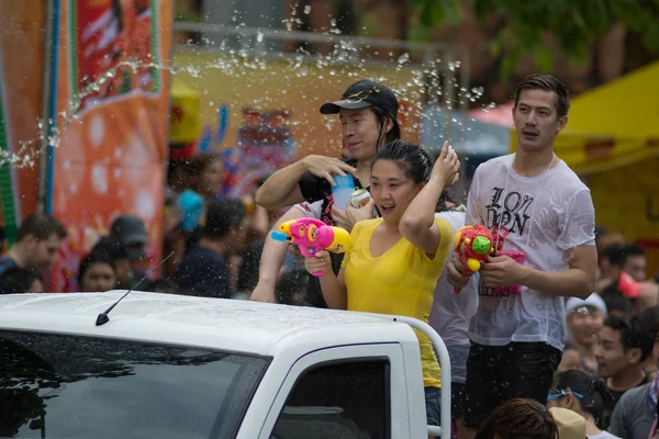 Songkran water festival — Stockfoto