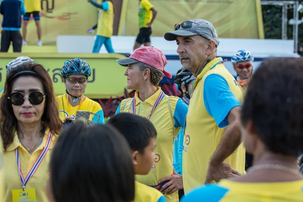 Fiets voor papa Toon inthailand — Stockfoto