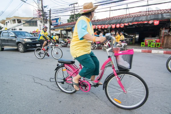 Bicicleta para papá show enTailandia —  Fotos de Stock