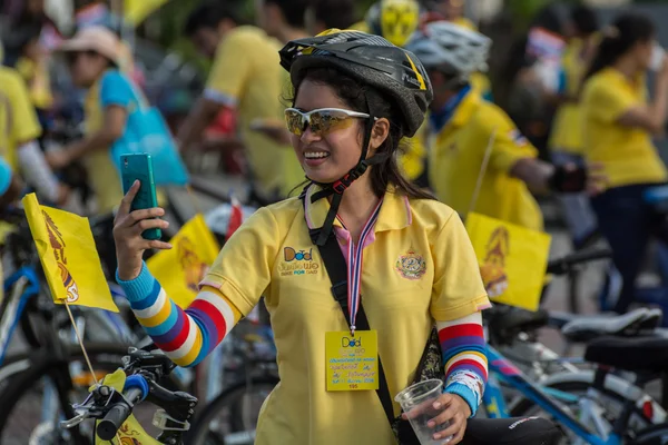 Vélo pour papa spectacle enThaïlande — Photo