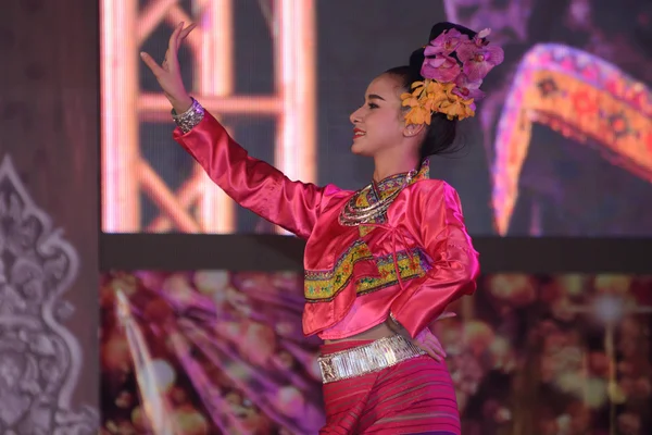Конкурс краси Міс Чіанг травня в Таїланді — стокове фото