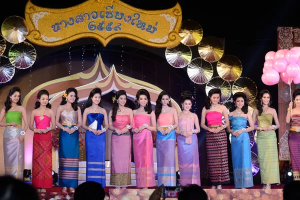 Miss Chiangmai schoonheidswedstrijd in Thailand — Stockfoto