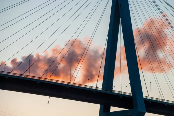 Hamburg Niemcy Pylon Mostu Koehlbrand Hamburgu Podwiązaniu Zachodu Słońca Zdjęcie Stockowe