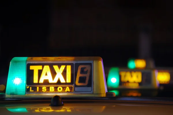 Lisszabon taxi jelek — Stock Fotó