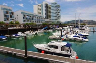 Yat ve tekne limanına demirledi