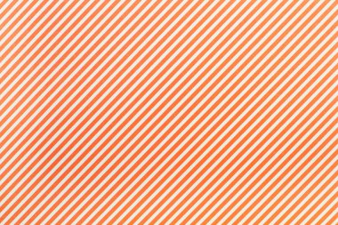 Kırmızı ve beyaz çizgili bir kağıdın fotoğrafı