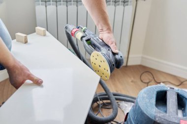 Yapay taş pencere pervazı, kurulum, teknolojik süreç.