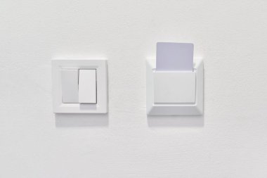 Anahtar kartını elektronik kilit, otel, servis, güvenlik ve teknoloji ile kapat