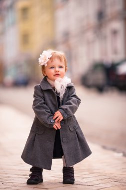 Küçük hanım sokak düz kürsüye