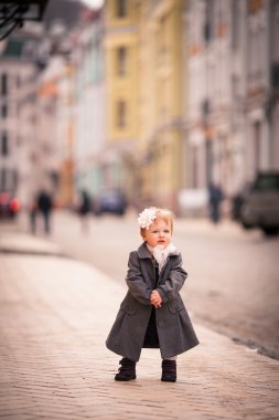 Küçük hanım sokak düz kürsüye