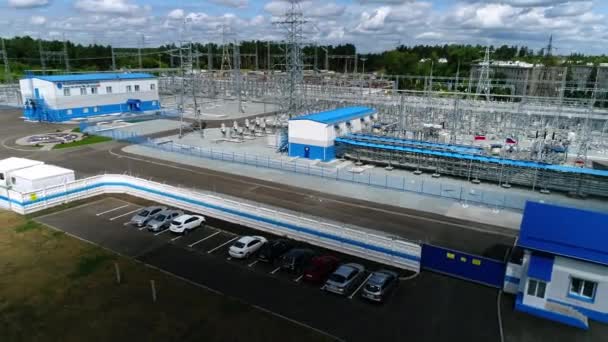 Ateliers équipement et aire de stationnement à la centrale électrique — Video