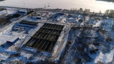 Temizleme istasyonunda işlenmiş atık su deposu