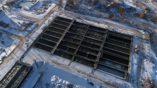 Reservoir untuk memproses air limbah pada area stasiun filtrasi — Stok Video