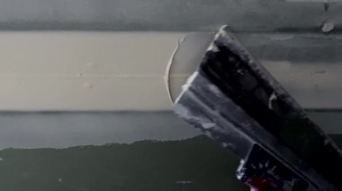 Sıvacı tadilatta tavana sıva uygular