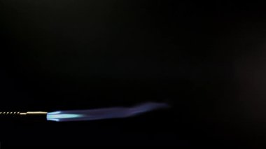 Mavi Kaynak Alevi Jeti Dumanda