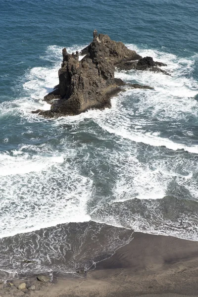 Benijo plaj ve Roques de Anaga, Anaga kırsal Park, Tenerife, Ca — Stok fotoğraf