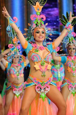 Tenerife, 7 Şubat: Karakter ve gruplar karnaval.