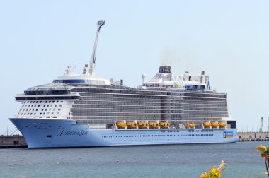 Marşı denizlerin, 26-05-2015 a büyük cruise gemi onun ilk günü