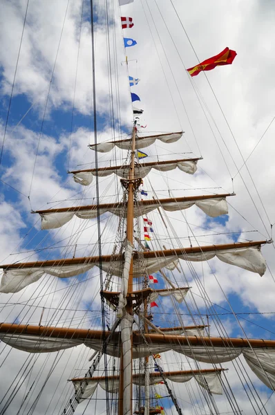 Tall ships masts with rigging — Zdjęcie stockowe