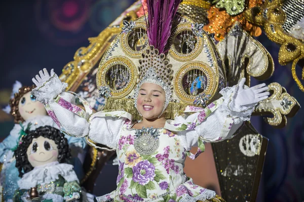 TENERIFE, JANEIRO 24: Personagens e Grupos no Carnaval — Fotografia de Stock