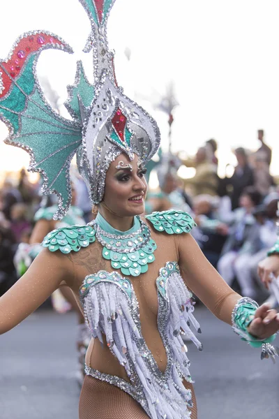TENERIFE, FEVEREIRO 9: Personagens e Grupos no Carnaval — Fotografia de Stock