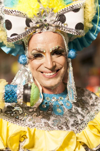 TENERIFE, FEBRUARY 9: Characters and Groups in The Carnival — Stock Photo, Image