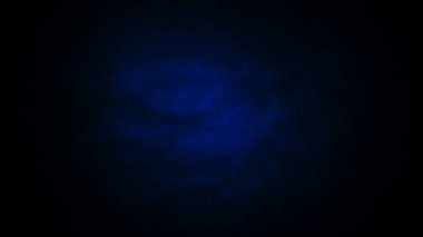 Koyu, bulanık, basit arkaplan, mavi-yeşil soyut arkaplan gradyanı, stüdyo ışığı bulanıklığı.