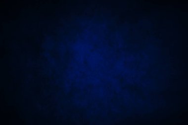 Koyu, bulanık, basit arkaplan, mavi-yeşil soyut arkaplan gradyanı, stüdyo ışığı bulanıklığı.