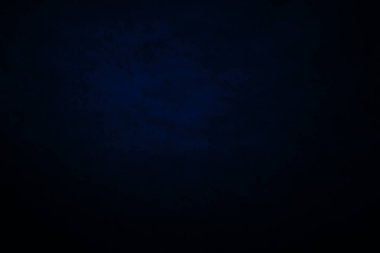 Koyu, bulanık, basit arkaplan, mavi soyut arkaplan gradyanı, stüdyo ışığı bulanıklığı.