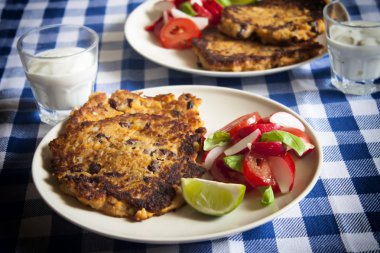 Meksika mutfağı - fasulye gözleme ve sebze