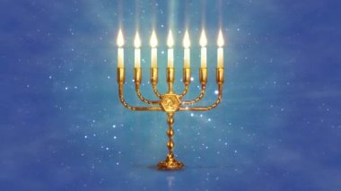 Parlak mum konseptli menorah feneri.