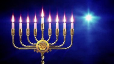 Bulutların üzerinde Beytüllahim Yıldızı ile Hannukah menora feneri yakmak