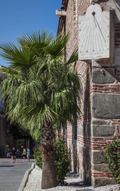 Dzhumaya Camii Plovdiv üzerinde güneş saati