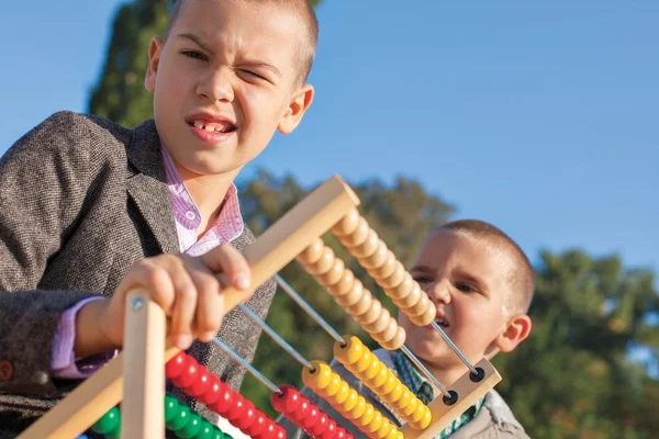 Математика назад до школи abacus — стокове фото