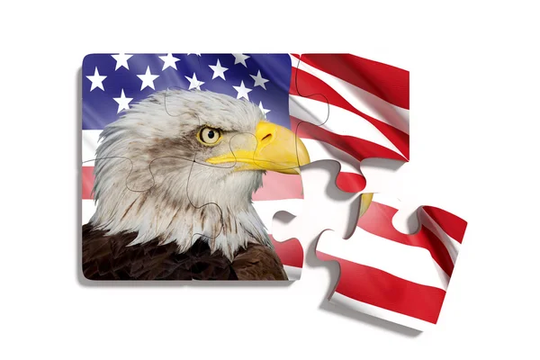 Puzzle con bandera americana con águila sobre fondo blanco —  Fotos de Stock