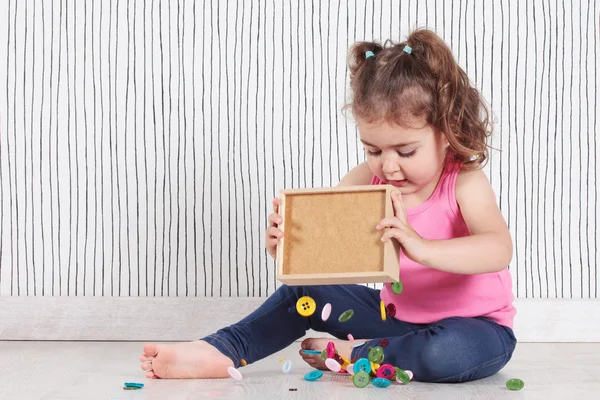 Mädchen spielen — Stockfoto