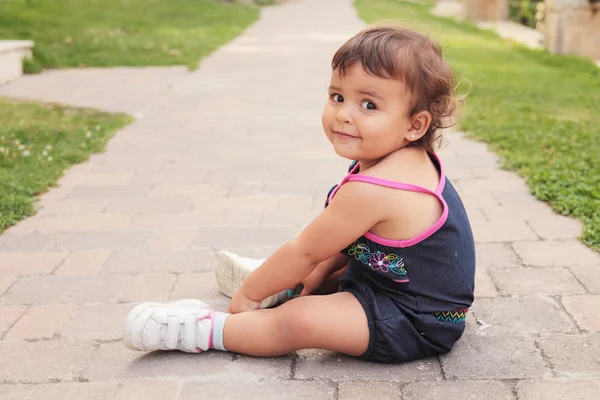 Beautiful girl — Stock Photo, Image