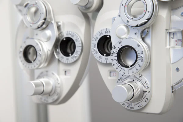 Phoropter, oftalmik test aygıtı makine — Stok fotoğraf