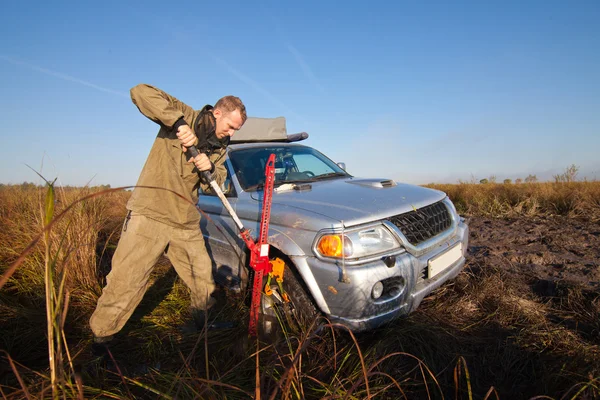 Bilen lyft — Stockfoto