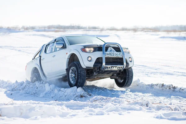Khabarovsk, Federacja Rosyjska - 31 stycznia 2015: Off road zima sprint ra — Zdjęcie stockowe