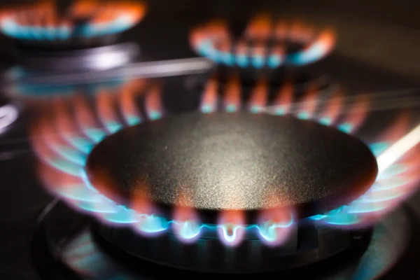 Gas burner flame at gas stove — Stock Photo, Image