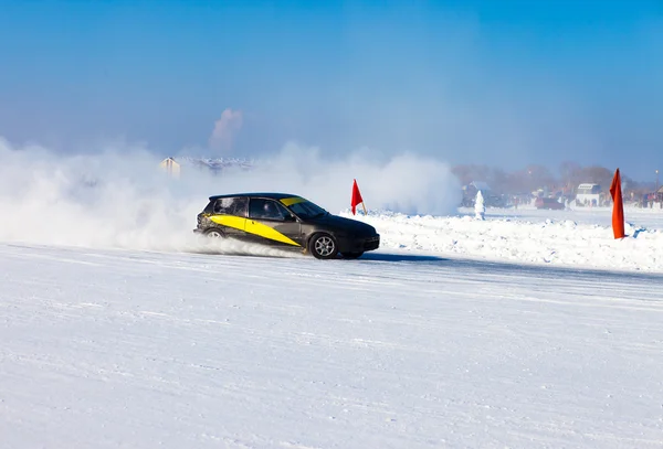 Winter ice race — Stockfoto