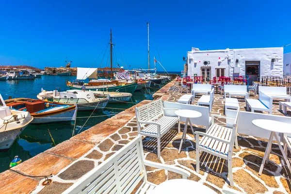 Naousa Paros Grécia Julho 2021 Principal Aldeia Turística Ilha Paros Fotos De Bancos De Imagens Sem Royalties