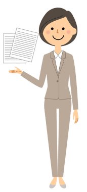 - Evlenme teklif etmek için takım elbiseli bir kadın. - Evlenme teklif etmek için takım elbiseli bir kadının resmi..