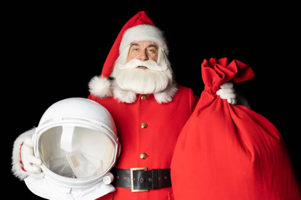 Uzay Noel Baba 'sı Noel için geldi. Siyah arkaplanda yakın plan.