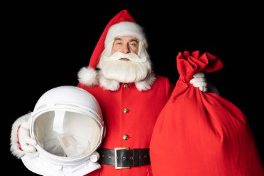 Uzay Noel Baba 'sı Noel için geldi. Siyah arkaplanda yakın plan.